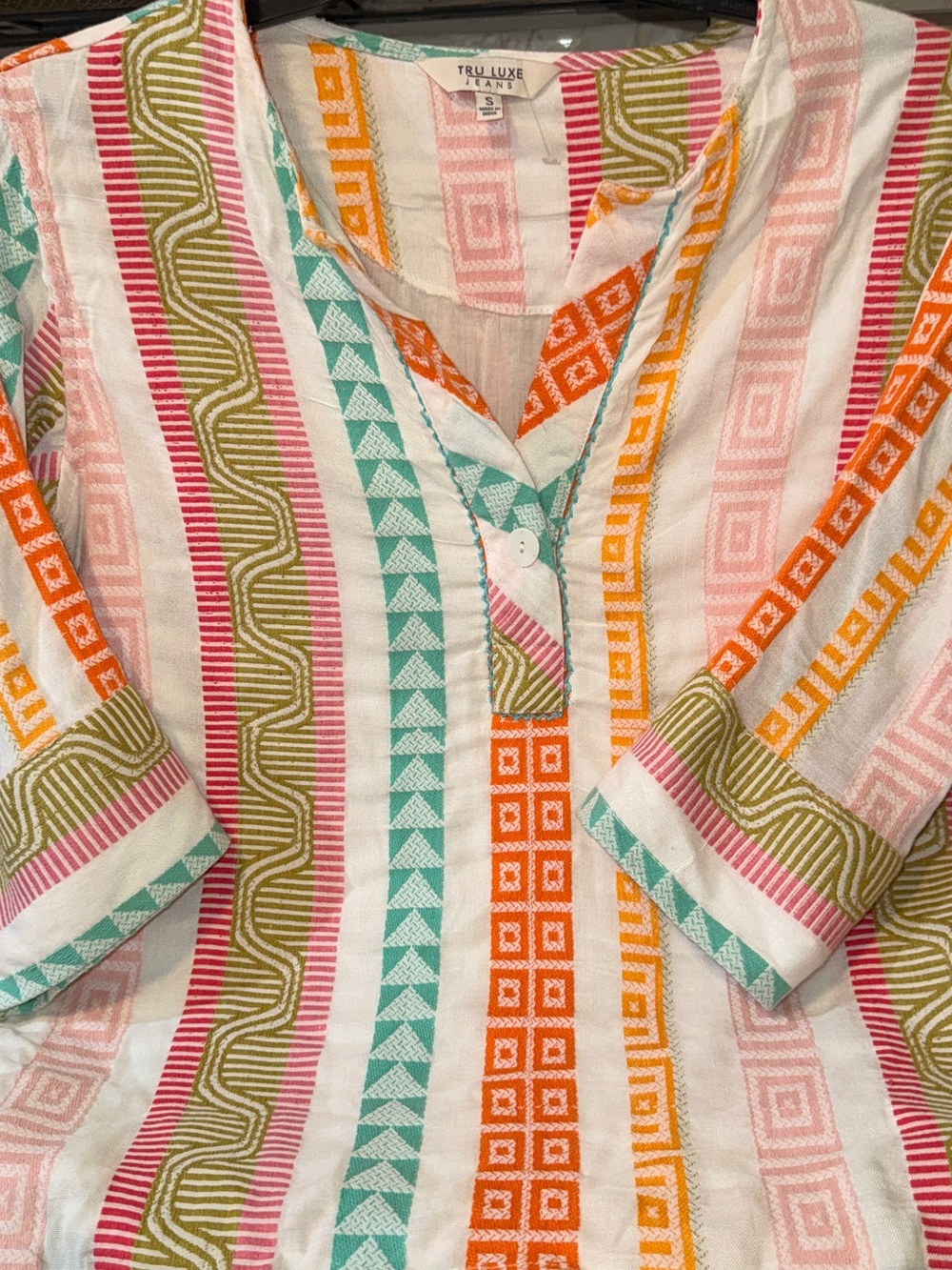 Tru Luxe Jeans Multicolor Geometric Stripe V-Neck Tunic - Picture 2 of 6